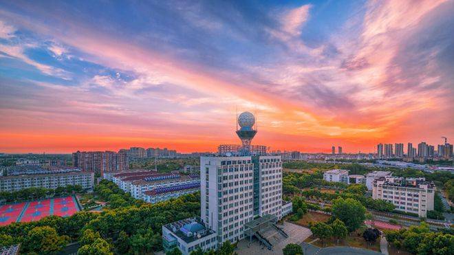 氣象萬千，信息無界 南京信息工程大學的特色與使命